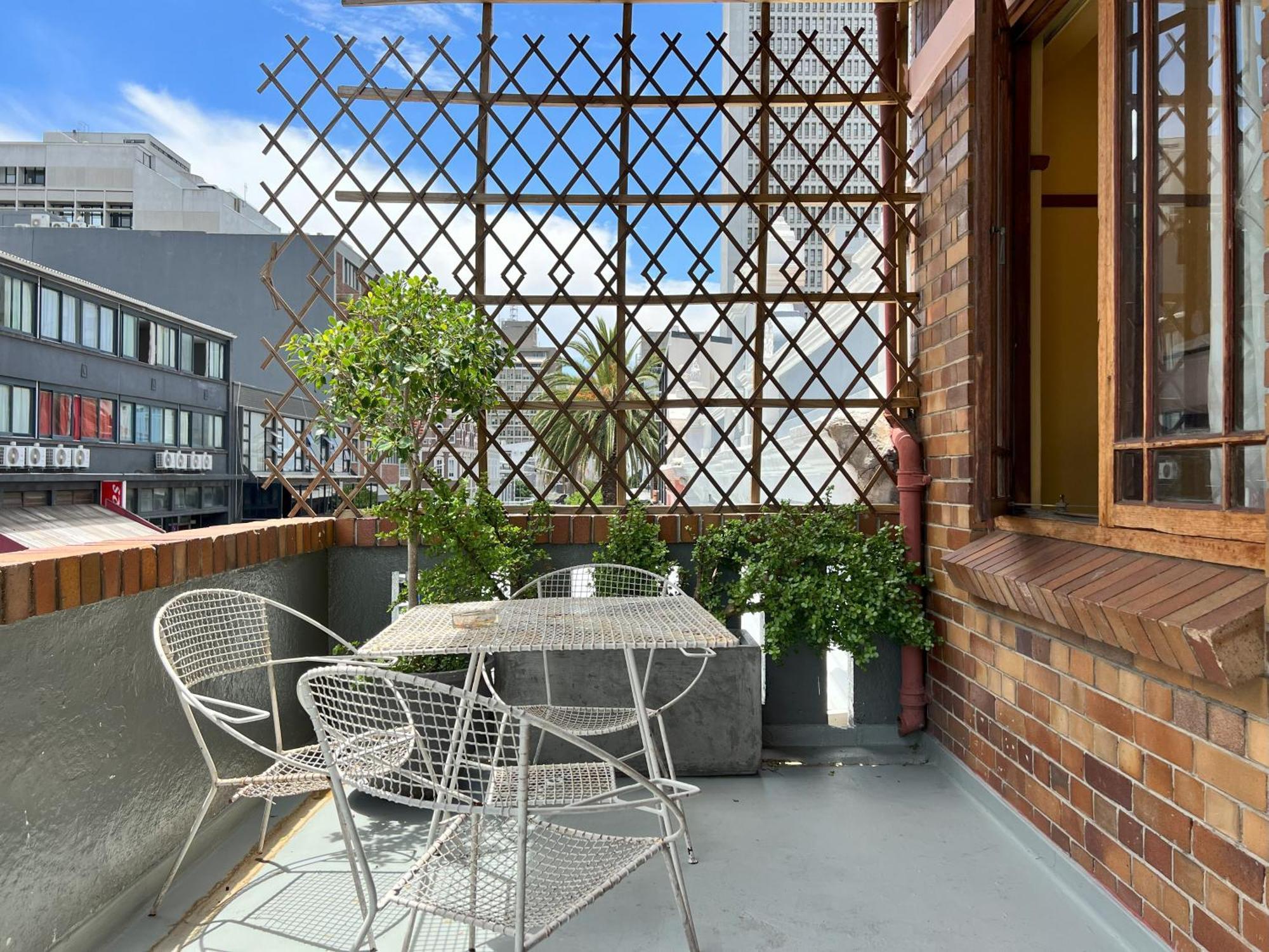 Long Street Backpackers (Adults Only) Hostel Kaapstad Buitenkant foto
