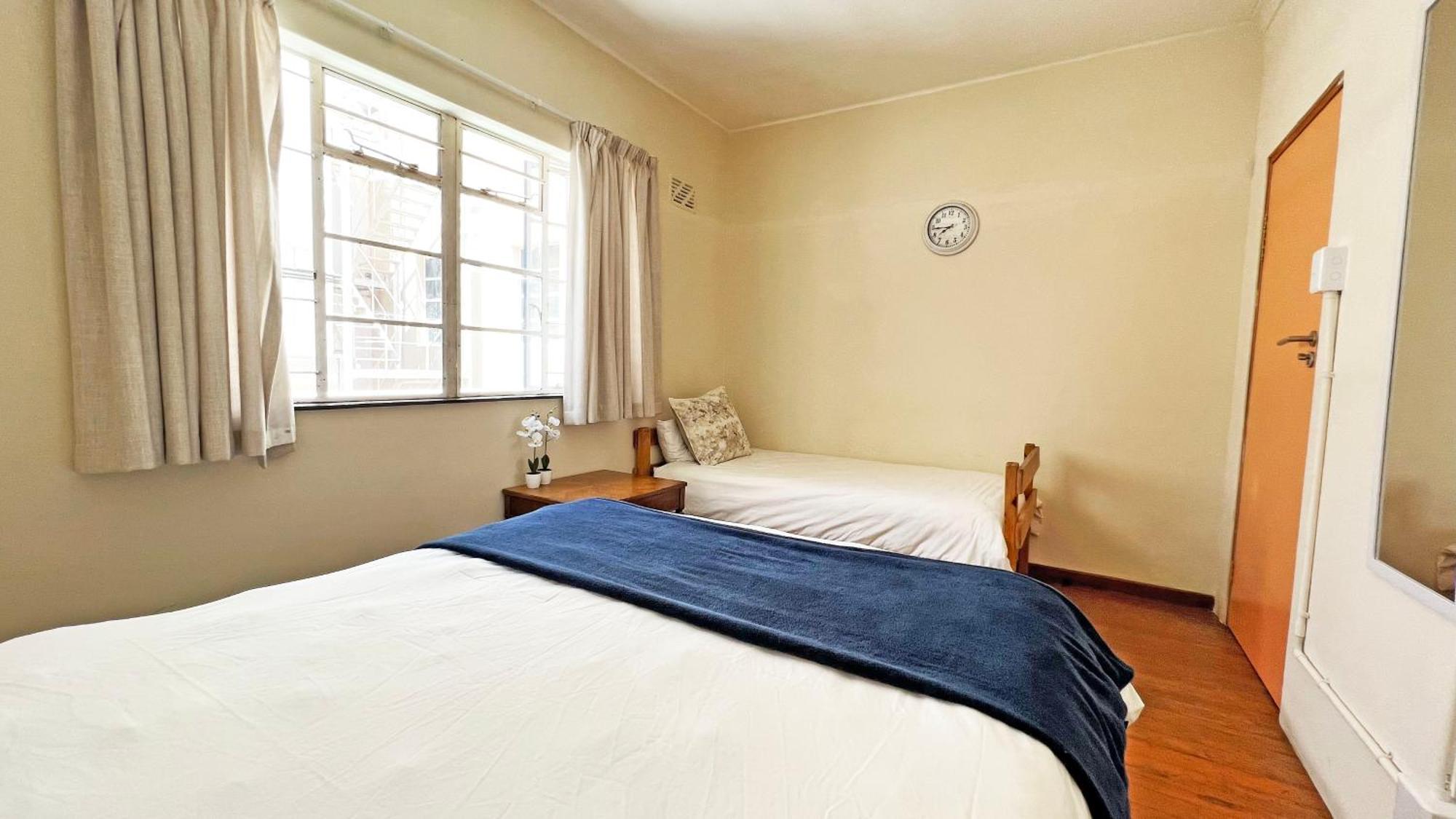 Long Street Backpackers (Adults Only) Hostel Kaapstad Buitenkant foto