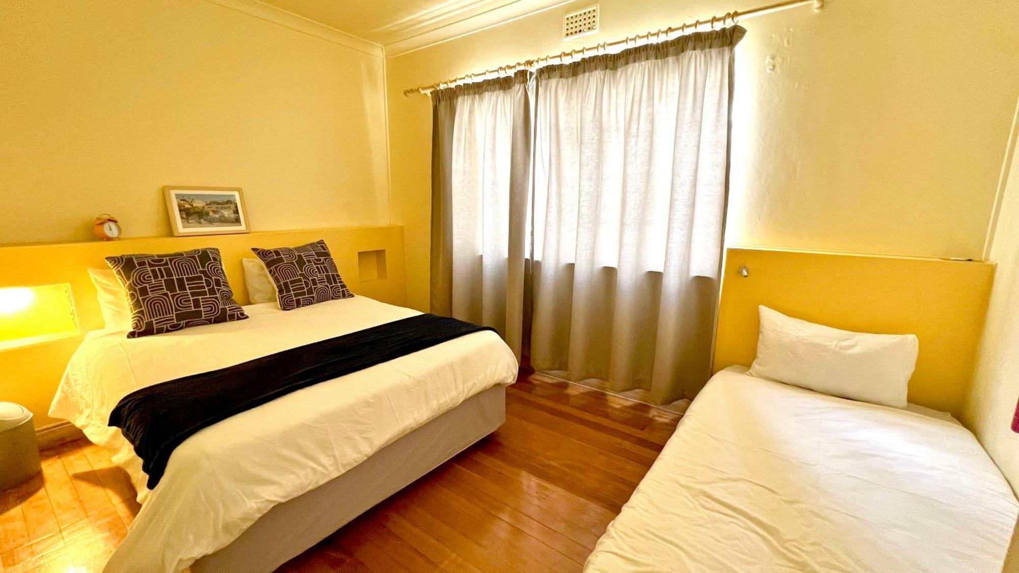 Long Street Backpackers (Adults Only) Hostel Kaapstad Buitenkant foto